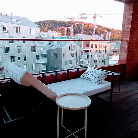 Beachfront Luxury Vip By Station Bed & Breakfast
