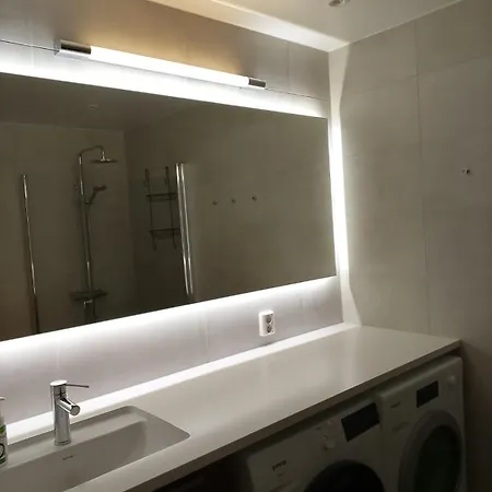 Bed & Breakfast Beachfront Luxury Vip By Station