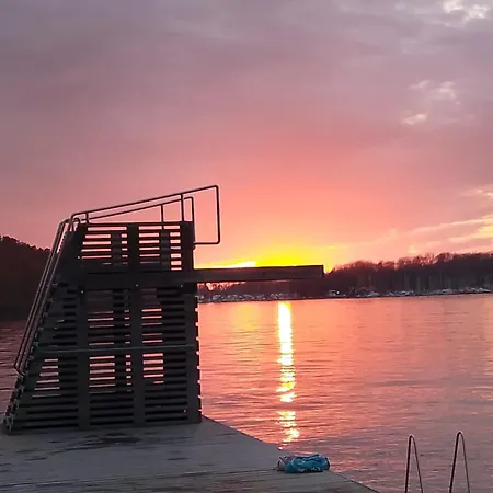 In Seaview By Station Отель типа 